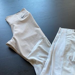 Nike legging - mid rise - size medium